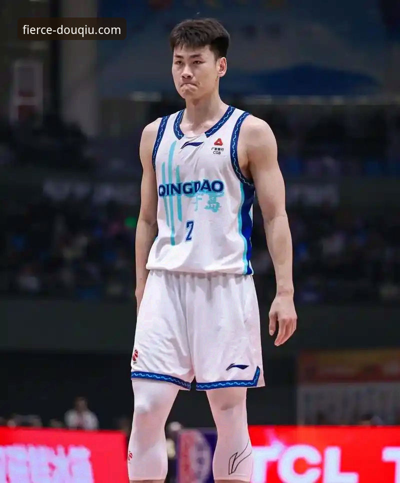 山西97-94险胜青岛 vs 广厦卫冕之路：季后赛首轮G2精彩对决与斗球F7R2技术架构深度解析